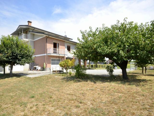 Villetta indipendente in vendita di 314 m² in Via Roma