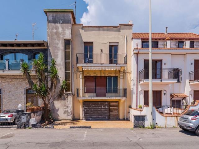 Villetta indipendente in vendita di 314 m² in Lungomare Edoardo Pantano