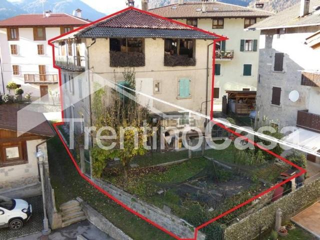 Villetta indipendente in vendita di 315 m² in Via Maria, 15