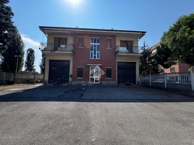 Villetta indipendente in vendita di 315 m² in Via Torino, 63