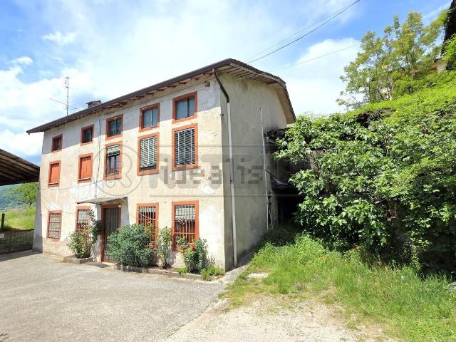 Villetta indipendente in vendita di 318 m² in Via Grande, 1