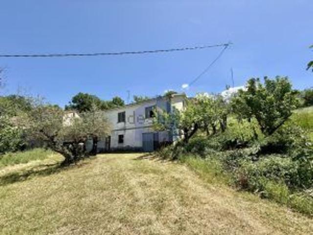 Villetta indipendente in vendita di 319 m² in Contrada Bufalara