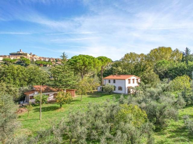 Villetta indipendente in vendita di 320 m²