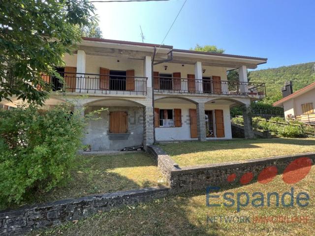 Villetta indipendente in vendita di 320 m²