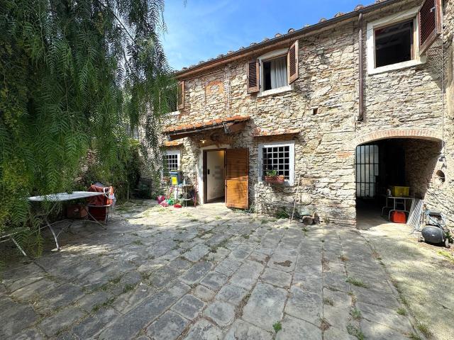 Villetta indipendente in vendita di 320 m²