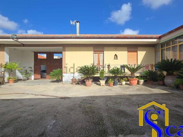 Villetta indipendente in vendita di 320 m²