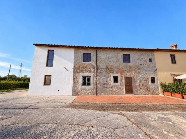 Villetta indipendente in vendita di 320 m² in Via Confine Chiesina, 12