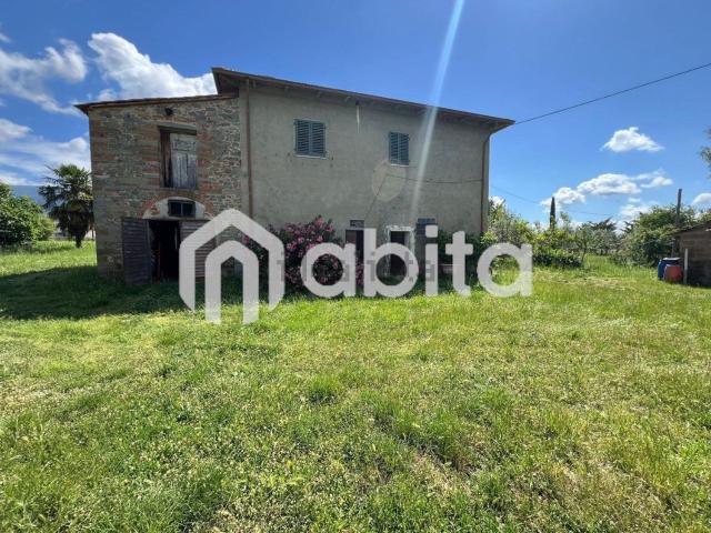 Villetta indipendente in vendita di 320 m² in Via Alessandro Volta