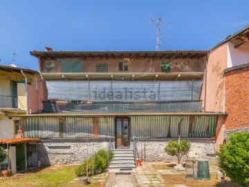 Villetta indipendente in vendita di 320 m² in Via Alessandro Manzoni, 4