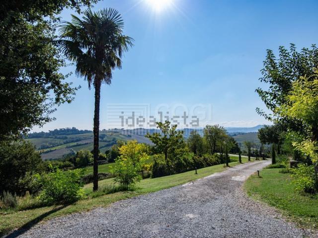 Villetta indipendente in vendita di 320 m² in Via Bergullo
