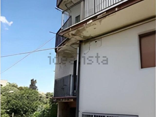 Villetta indipendente in vendita di 320 m² in Via Giacomo Matteotti