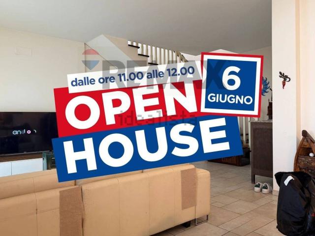 Villetta indipendente in vendita di 320 m² in Via Guglielmo Marconi