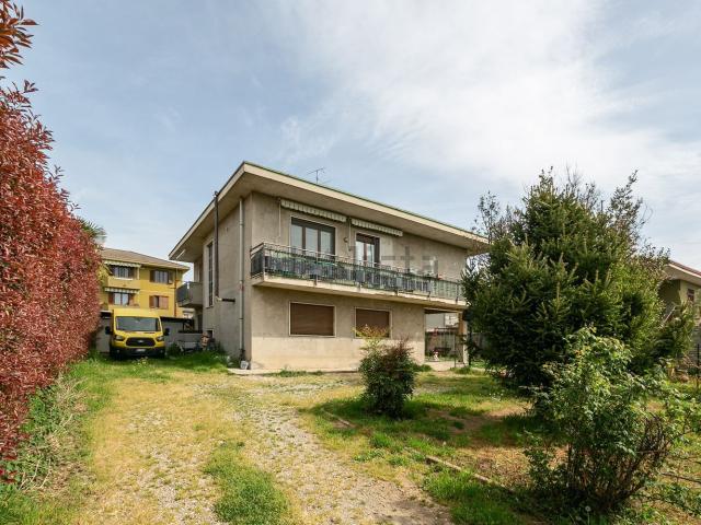 Villetta indipendente in vendita di 320 m² in Via De Gasperi