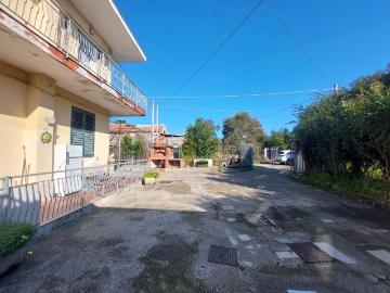 Villetta indipendente in vendita di 320 m² in Via Ferdinando Magellano
