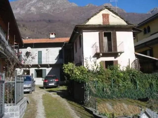 Villetta indipendente in vendita di 320 m² in Via Maestri Bocca e Manera