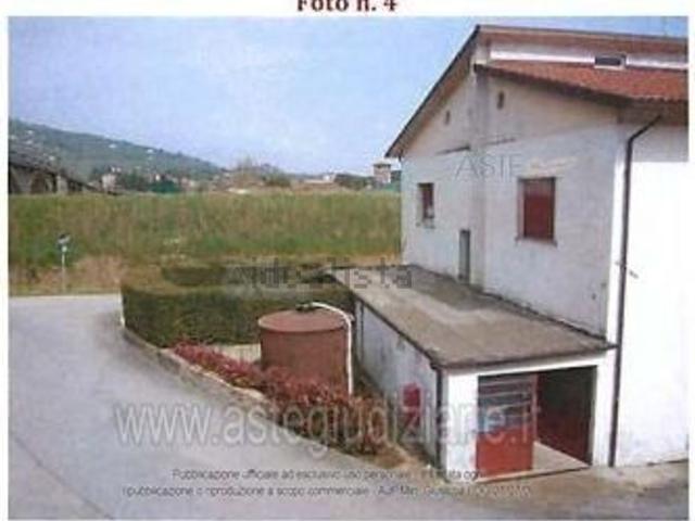 Villetta indipendente in vendita di 320 m² in Via Sferrato, 18