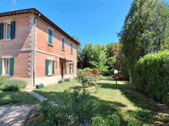 Villetta indipendente in vendita di 320 m² in Via Rondanina