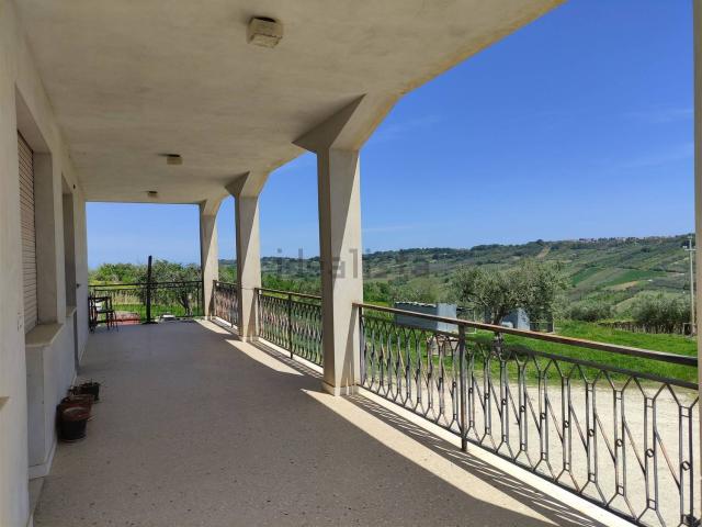 Villetta indipendente in vendita di 321 m²