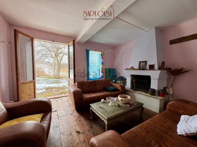 Villetta indipendente in vendita di 321 m² in Via Ossano