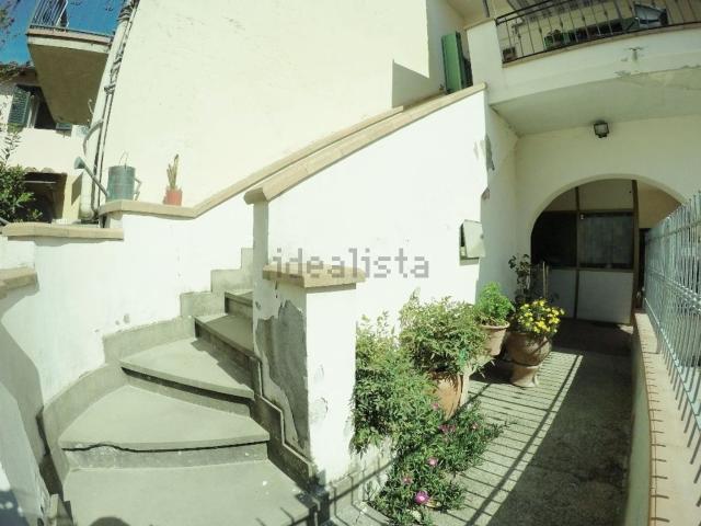 Villetta indipendente in vendita di 322 m² in Via Torricella