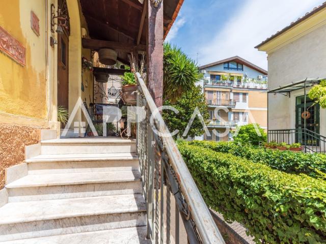Villetta indipendente in vendita di 324 m² in Via Archiano, 5