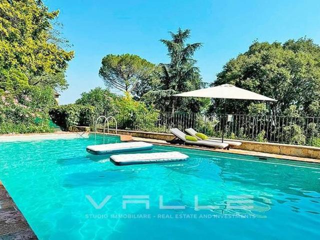 Villetta indipendente in vendita di 324 m² in Borgo Canale