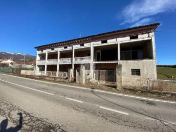 Villetta indipendente in vendita di 325 m² in Via Coazze, 264