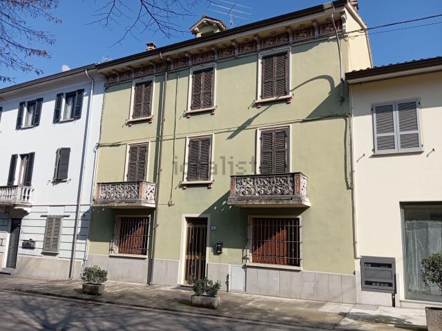 Villetta indipendente in vendita di 325 m² in Via Leonardo da Vinci, 22