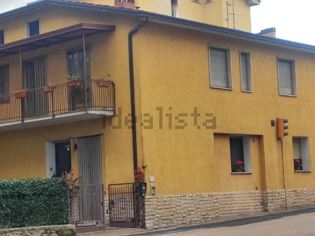 Villetta indipendente in vendita di 325 m² in Strada Settevalli, 1032