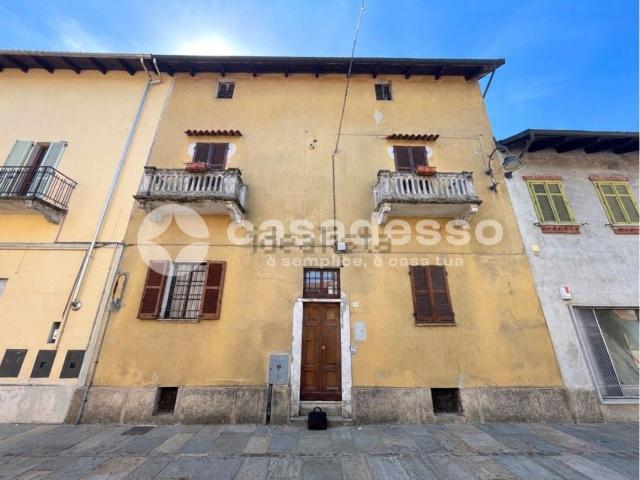 Villetta bifamiliare in vendita di 326 m² in Via Cavour, 50