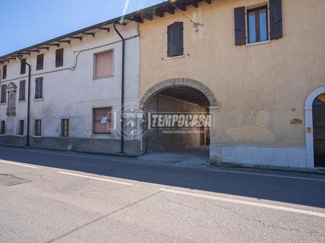 Villetta indipendente in vendita di 326 m² in Via G. Cesare Abba, 79