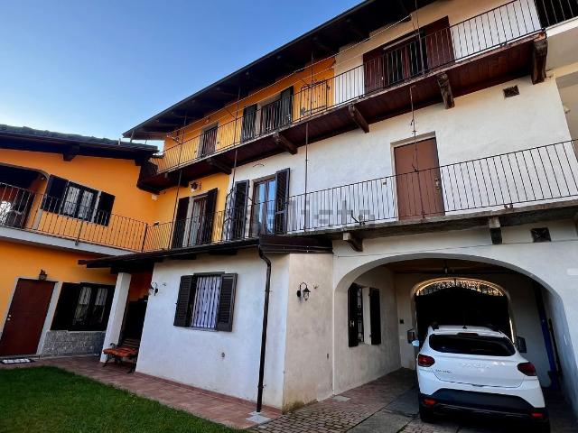 Villetta indipendente in vendita di 327 m² in Strada Vecchia per Cuorgnè, 6