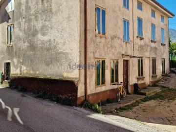 Villetta indipendente in vendita di 328 m² in Via Garibaldi