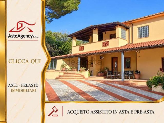 Villetta indipendente in vendita di 328 m² in Contrada Vallerio