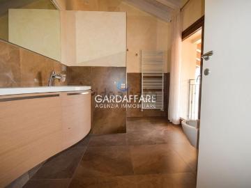 Villetta indipendente in vendita di 329 m²