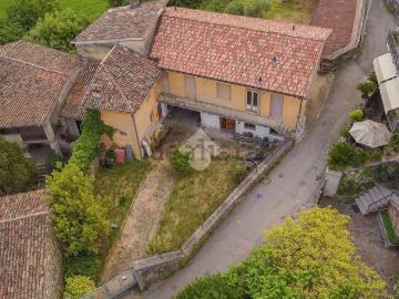 Villetta indipendente in vendita di 329 m² in Via Sanico