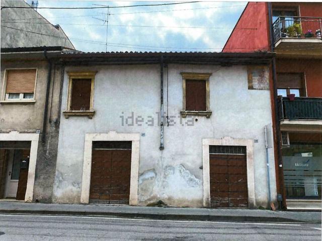 Villetta indipendente in vendita di 329 m² in Corso Giuseppe Mazzini
