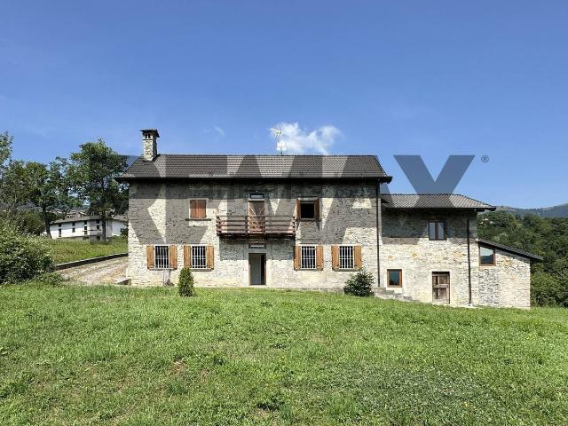 Villetta indipendente in vendita di 330 m² in Via Pagliaro, 4