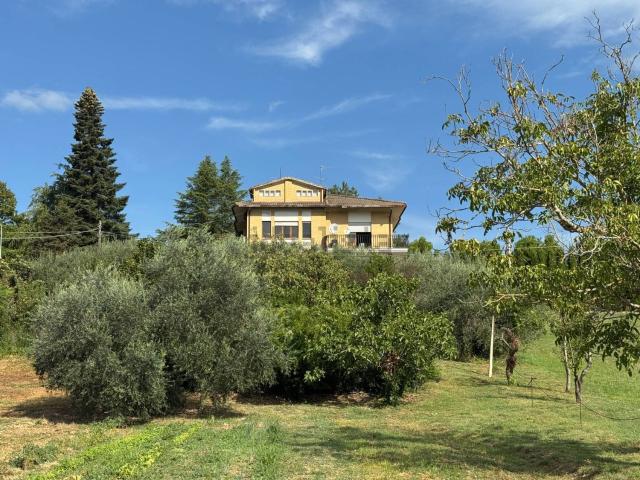 Villetta indipendente in vendita di 330 m²