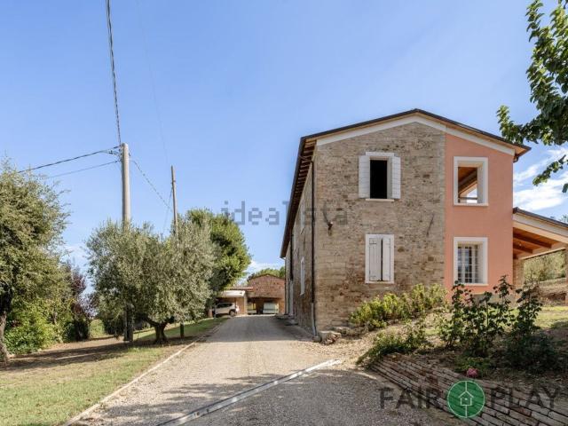 Villetta indipendente in vendita di 330 m² in Via G. Mengozzi, 28