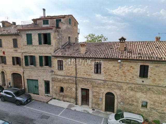Villetta indipendente in vendita di 330 m² in Via Giovanni Bovio, 112