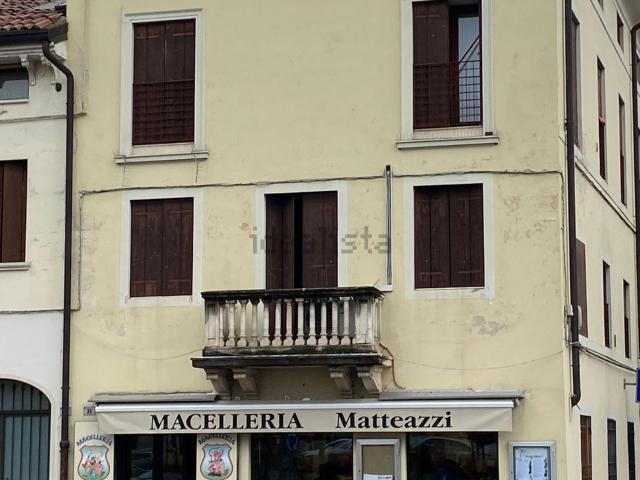 Villetta indipendente in vendita di 330 m² in Via Dante, 3