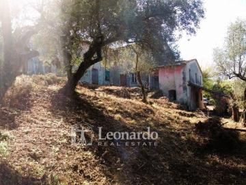 Villetta indipendente in vendita di 330 m² in Via di Coli e Spezi