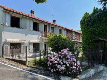 Villetta indipendente in vendita di 330 m² in Via Frati, 18