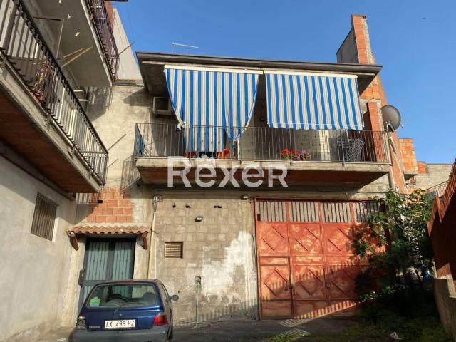 Villetta indipendente in vendita di 330 m² in Via L. Balatelle
