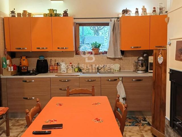 Villetta indipendente in vendita di 330 m² in Via Soldato G. Modica, 41