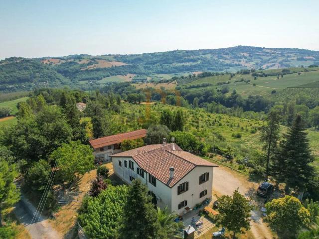 Villetta indipendente in vendita di 330 m² in Via Palombare