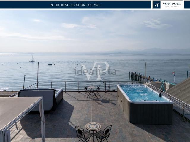 Villetta indipendente in vendita di 330 m² in Via Peschiera
