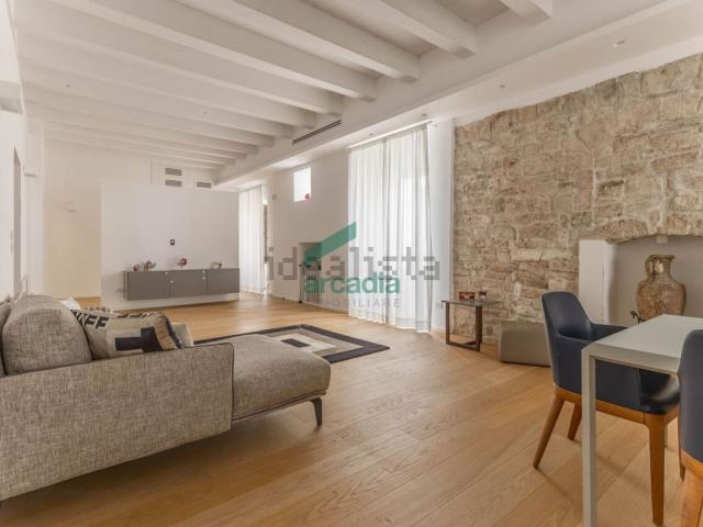 Villetta indipendente in vendita di 330 m² in Via Piazza, 50