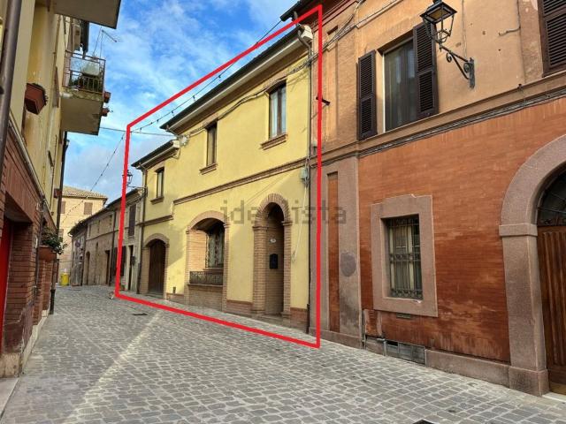 Villetta indipendente in vendita di 330 m² in Via Tripoli, 56